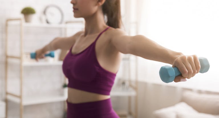 Thuis je biceps trainen? Zo pak je dat aan!