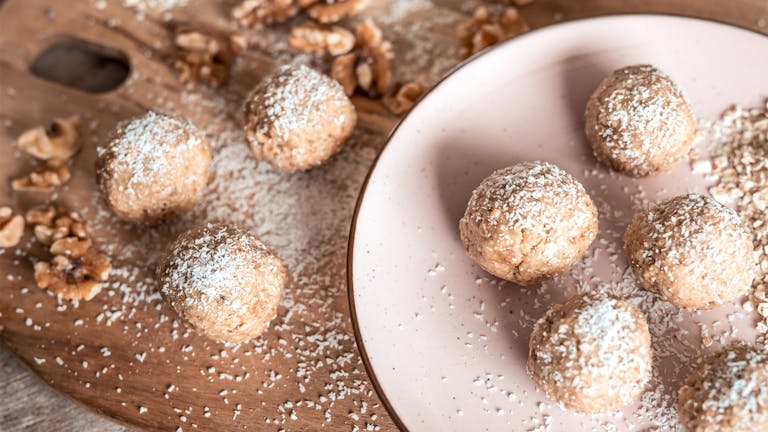 Healthy snack: Energy Balls!